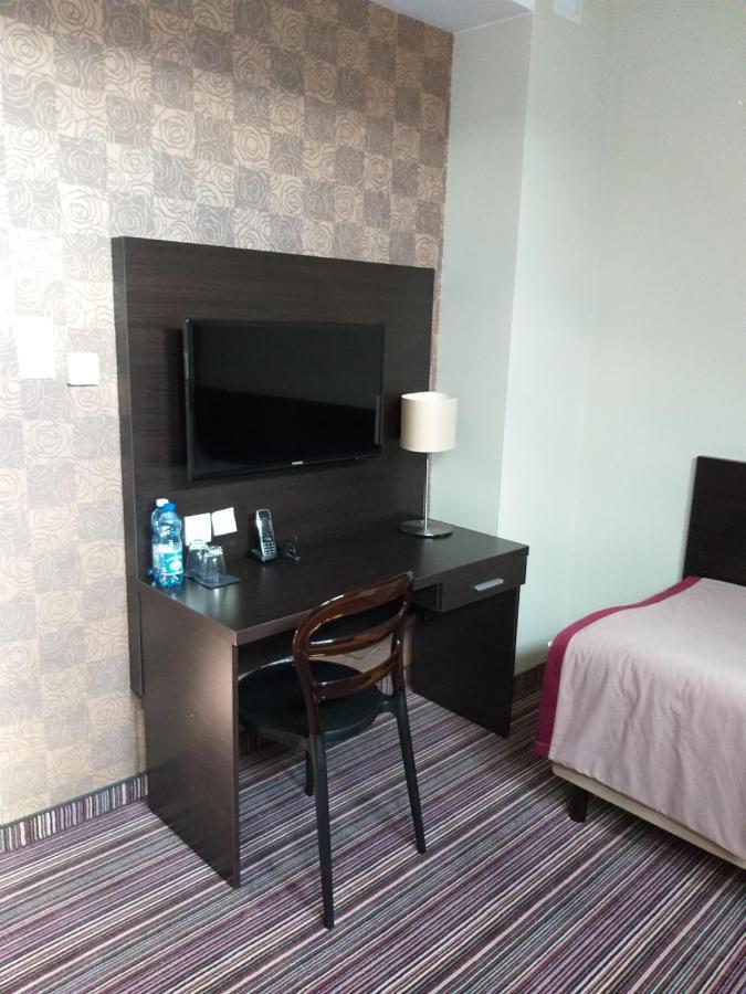 Hotel Weranda Lopuszno Jedle  Экстерьер фото