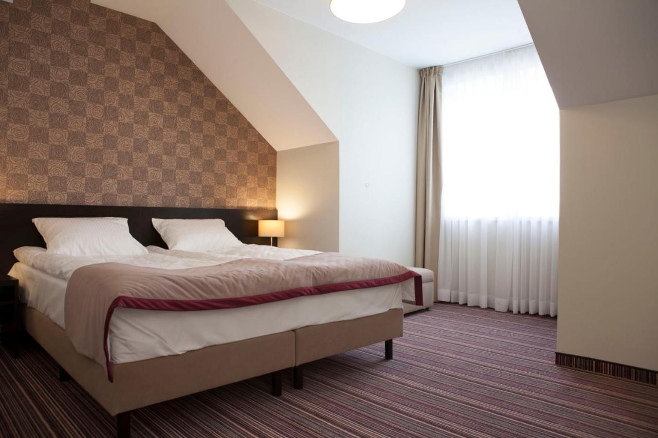 Hotel Weranda Lopuszno Jedle  Экстерьер фото